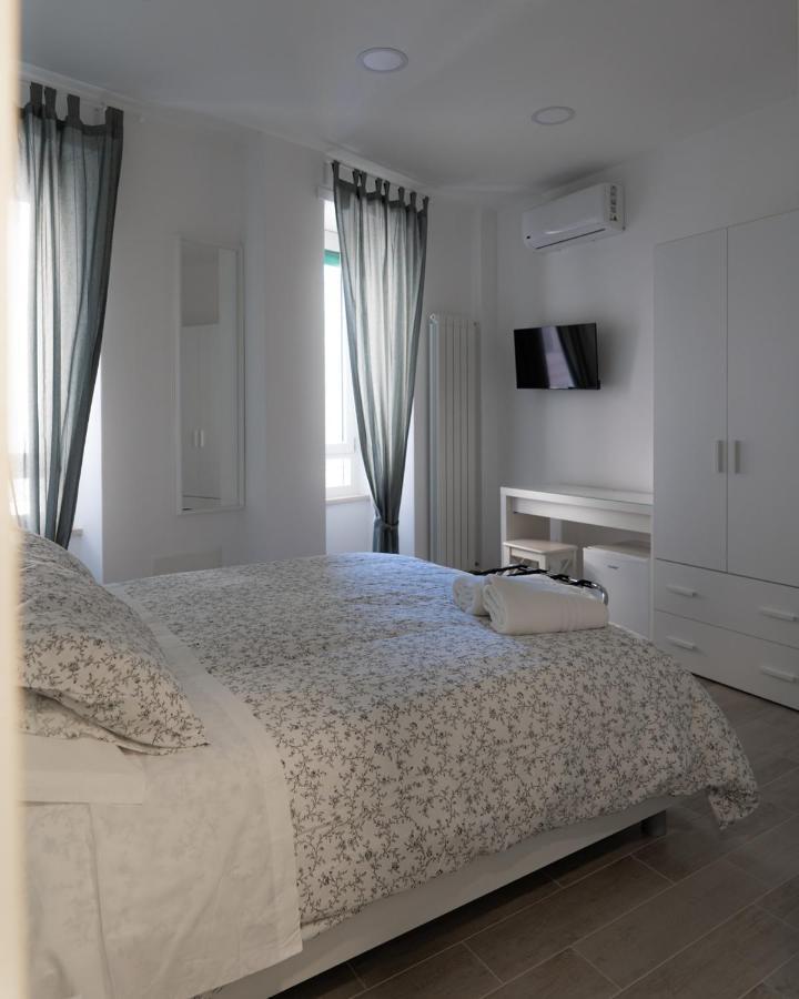 Dimora Cavour Otel Napoli Dış mekan fotoğraf