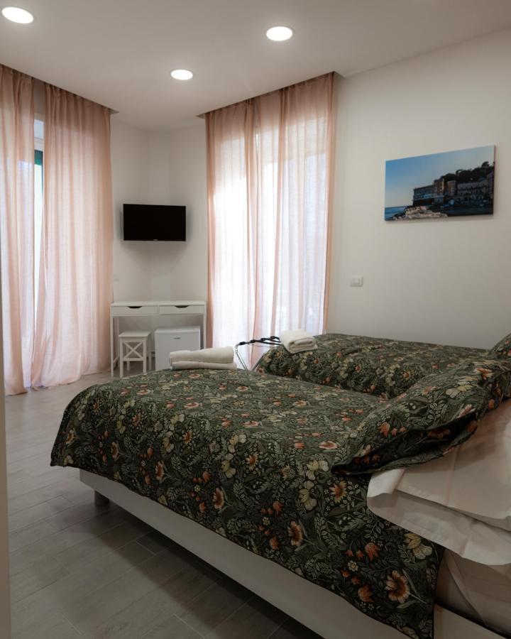 Dimora Cavour Otel Napoli Dış mekan fotoğraf