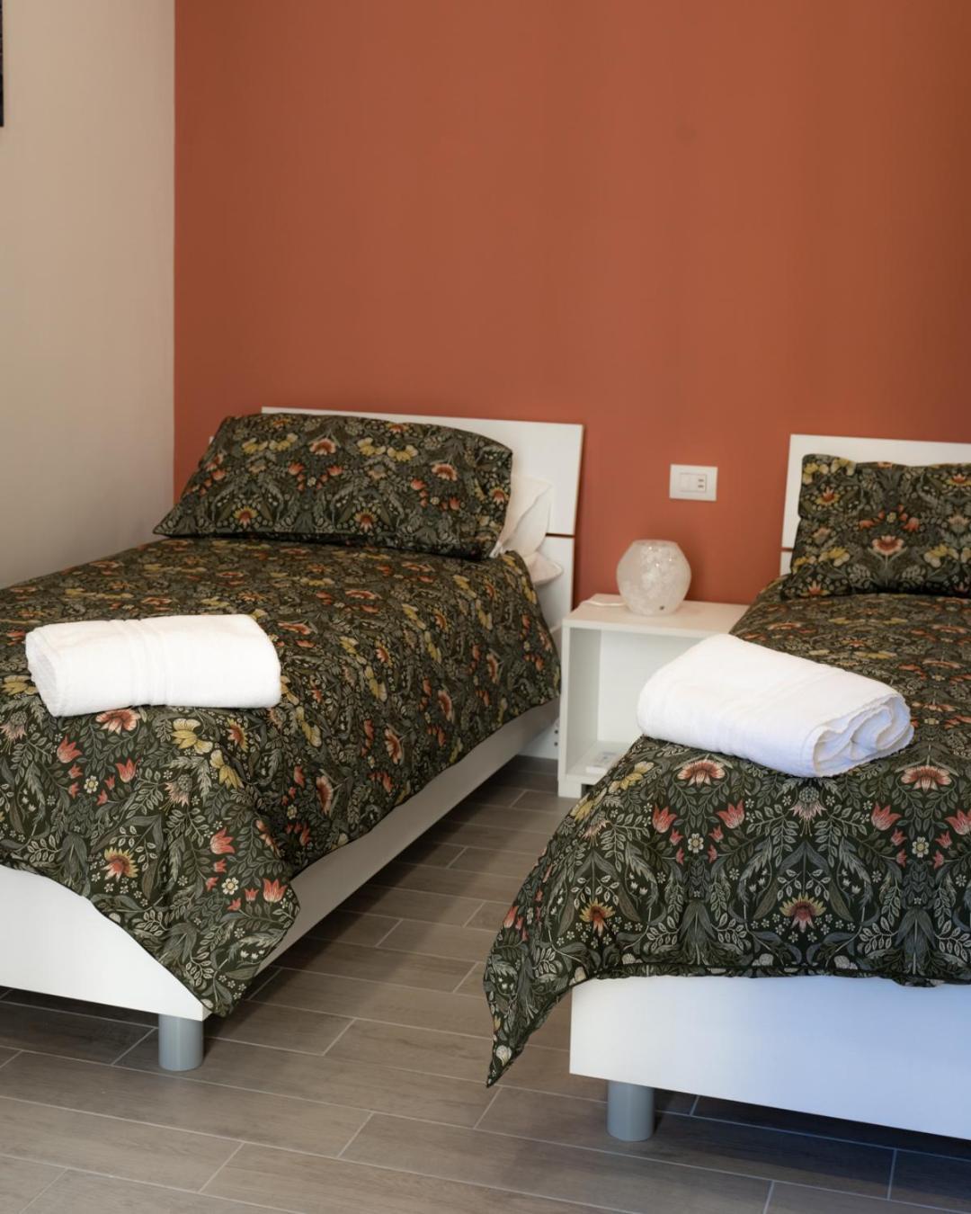 Dimora Cavour Otel Napoli Oda fotoğraf